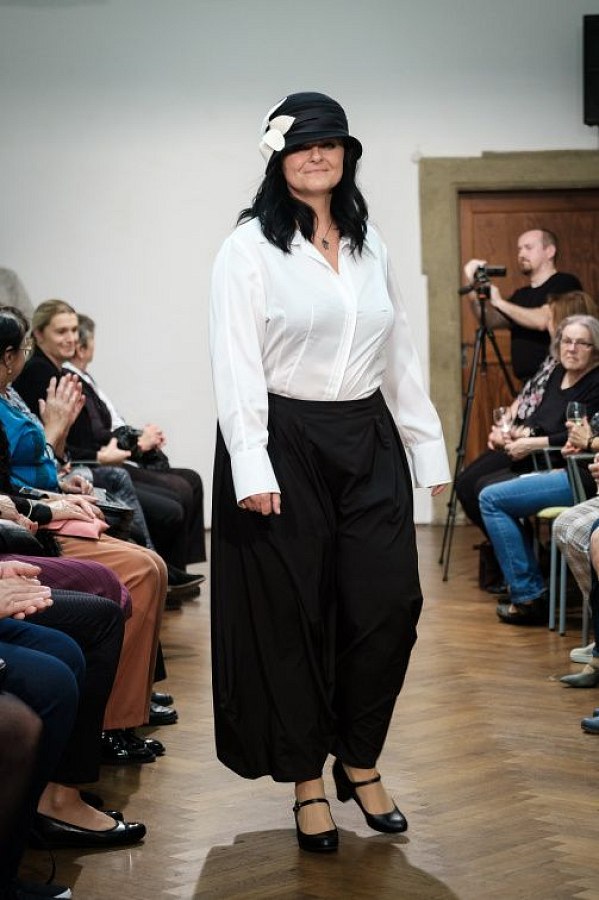 20191107211050-ff831396-la