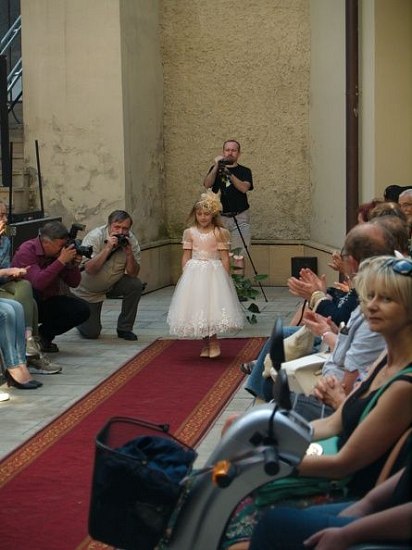 20170629231659-0a705f8b-me