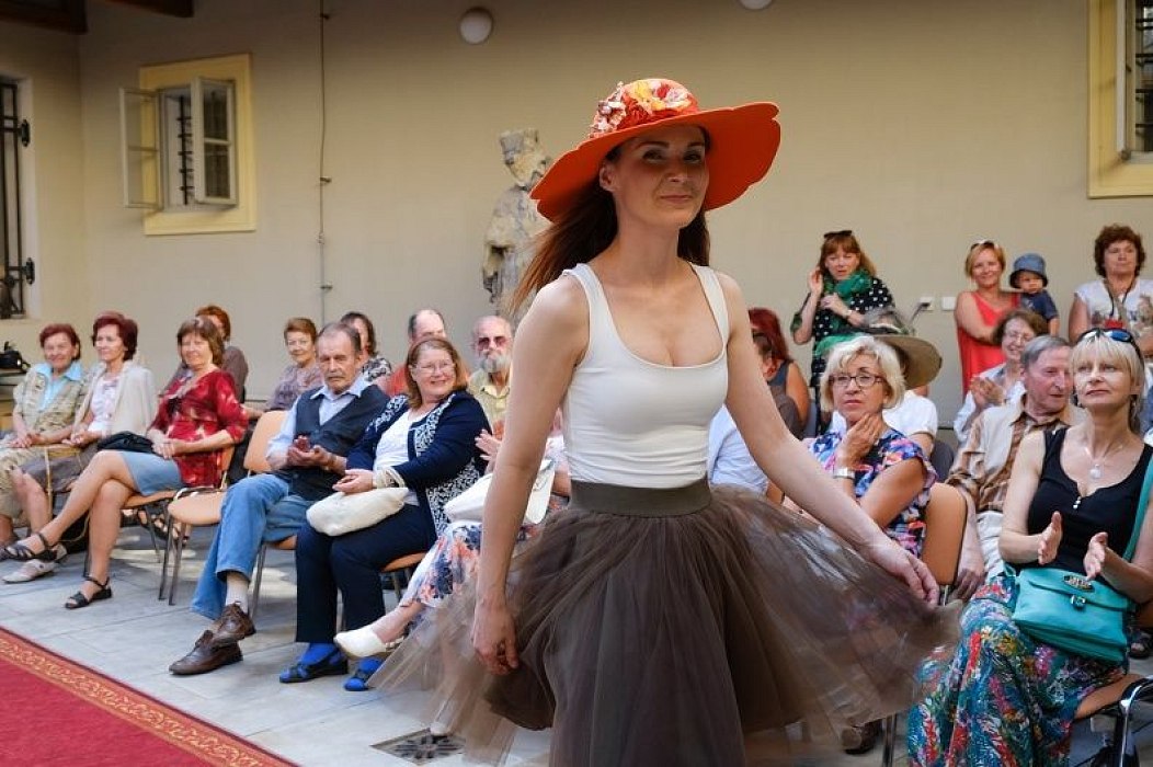 20170629215616-7624f844-me