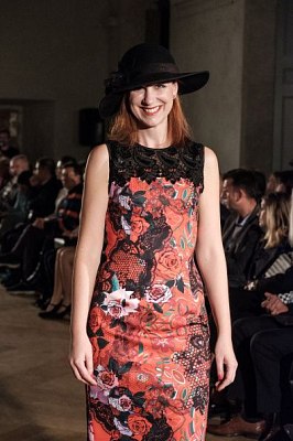 20181104200810-5c3c3560-me