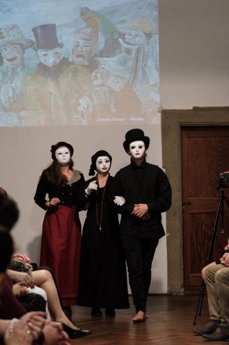 20181104164725-d8286ea8-me