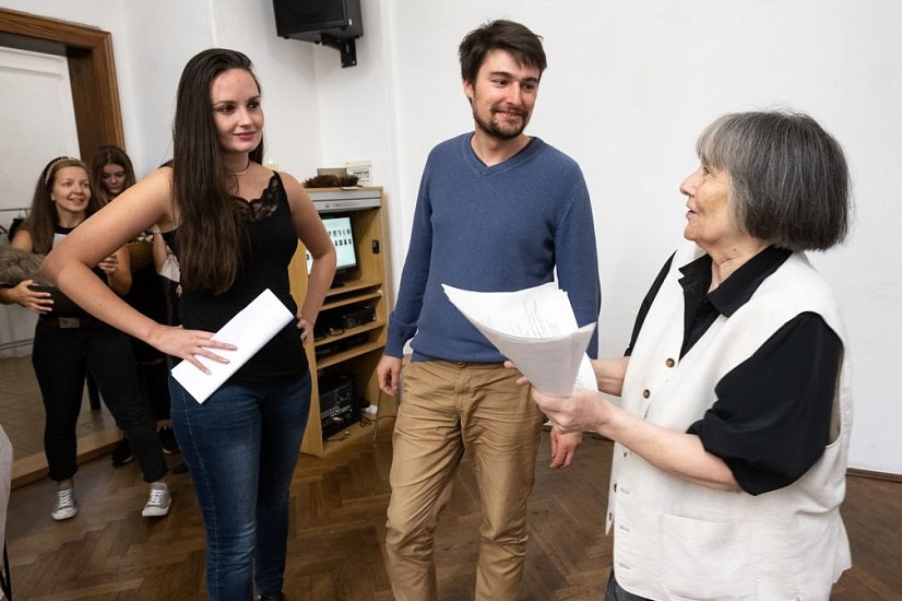 20191107204203-2508c376-la