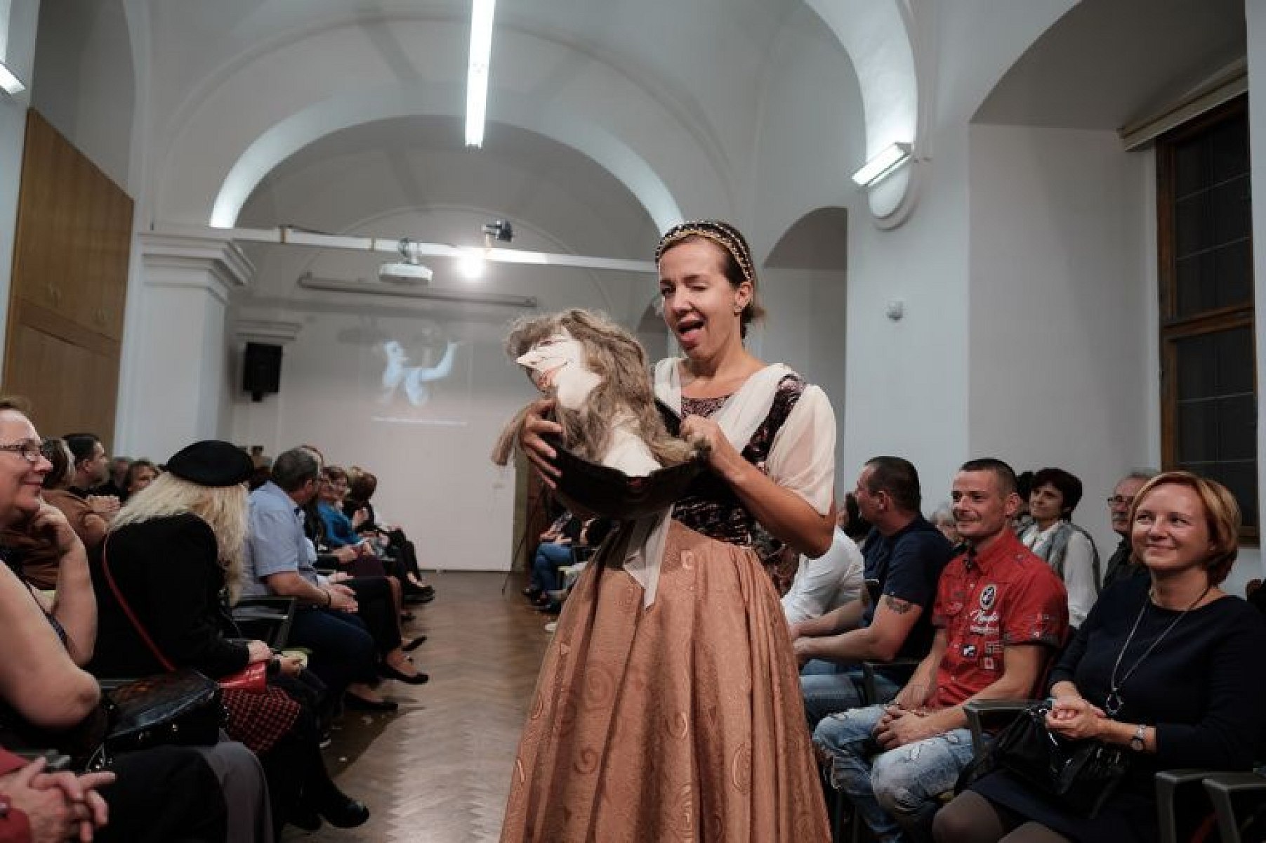 20191107223624-57a78716-me