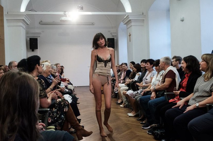 20181104180108-2c273c24-me