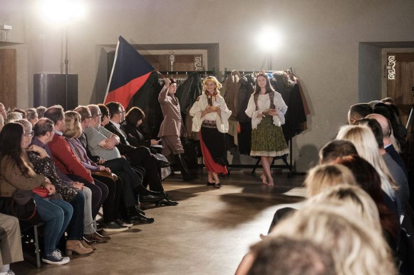 20181114190725-f881409d-me