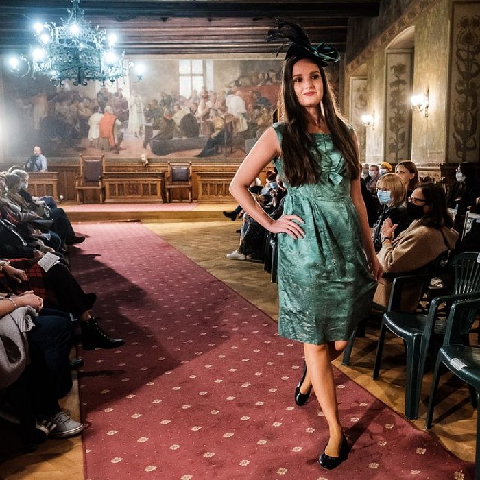 20201007132039-75811370-la