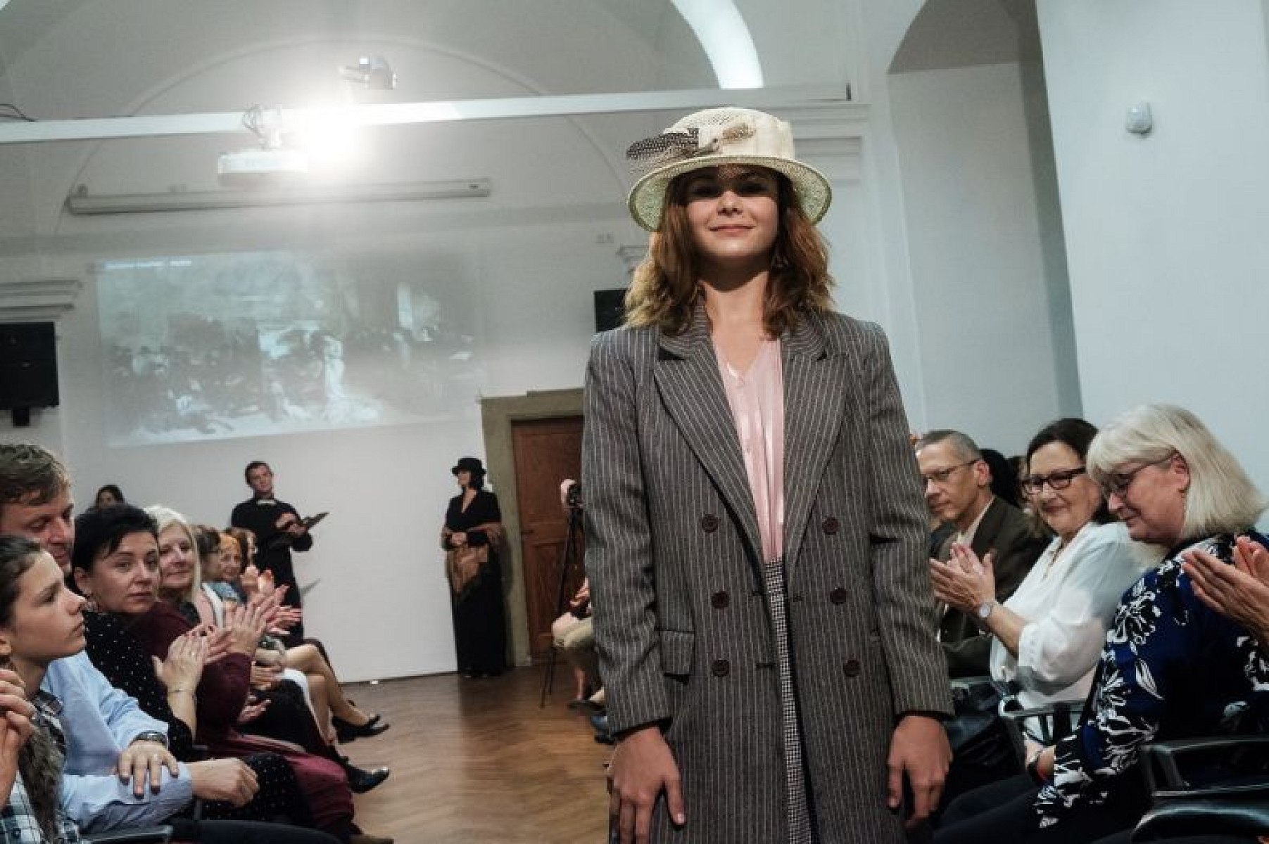 20181104164046-1370af38-me