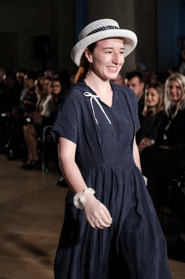 20181104193627-e4614d27-me