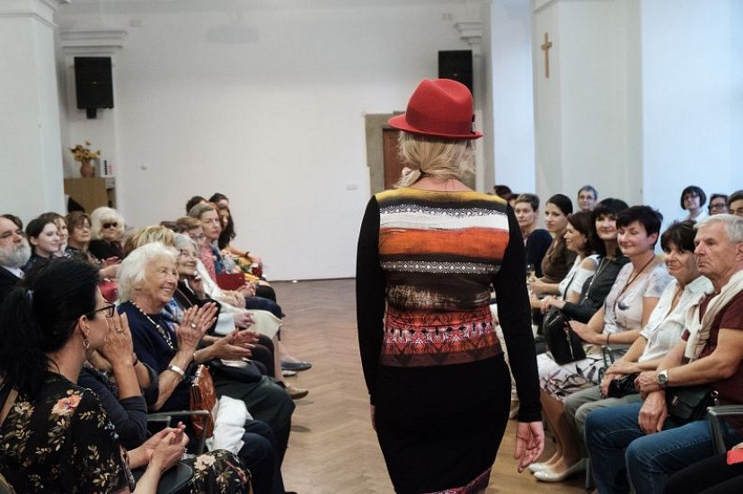 20181104180301-96a1d857-me