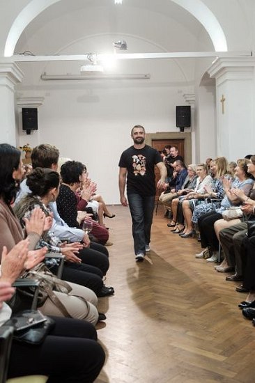 20181104162755-01ee6345-me