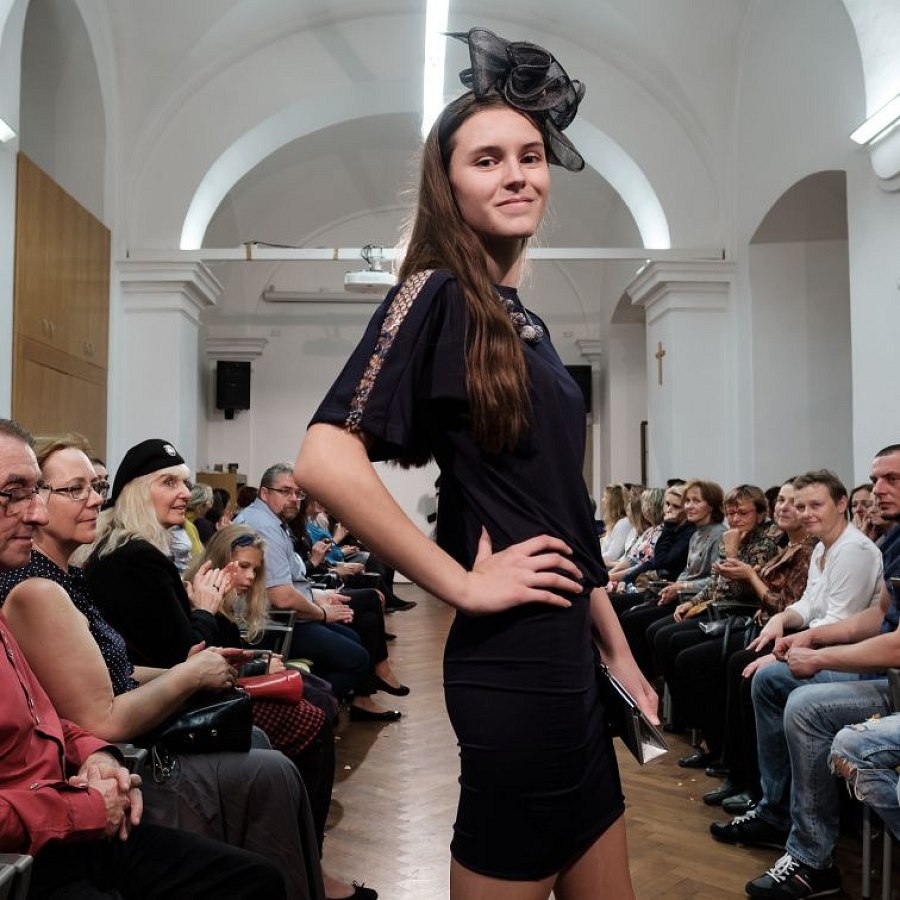 20191107222530-34faa7d2-la