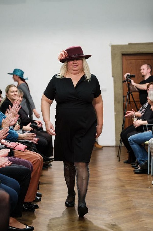 20191107210020-74167273-la