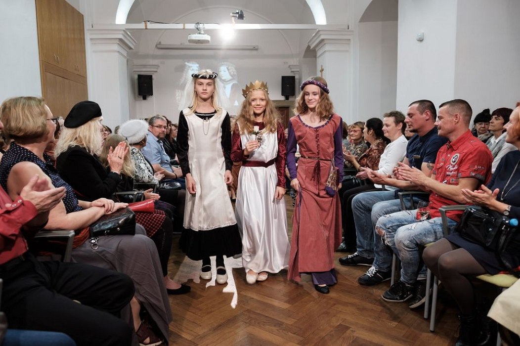 20191107214407-cf6efa04-la