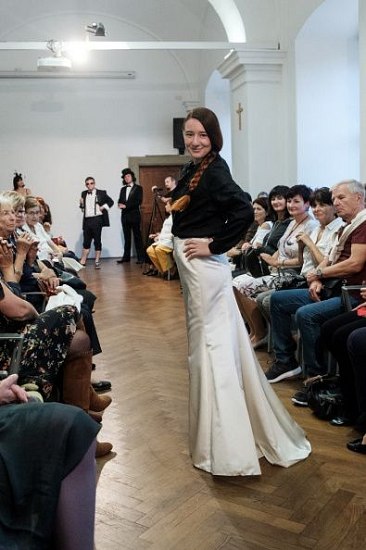 20181104174634-eab8aeff-me