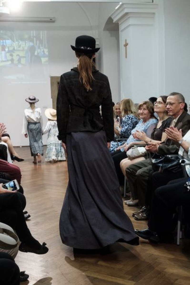 20181104164623-c0a7a849-me