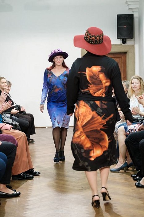 20191107210858-ac2b3323-la