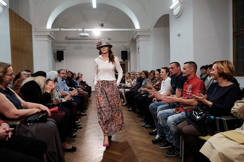 20191107211830-0ab5792a-la