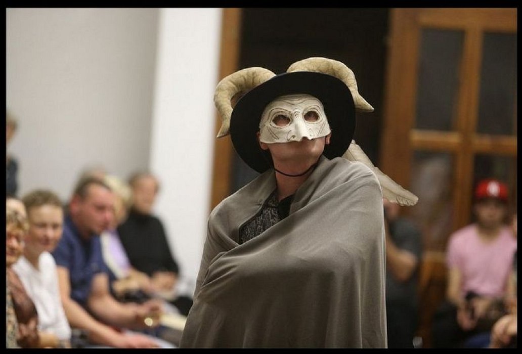 20191107231456-9cc9e075-me