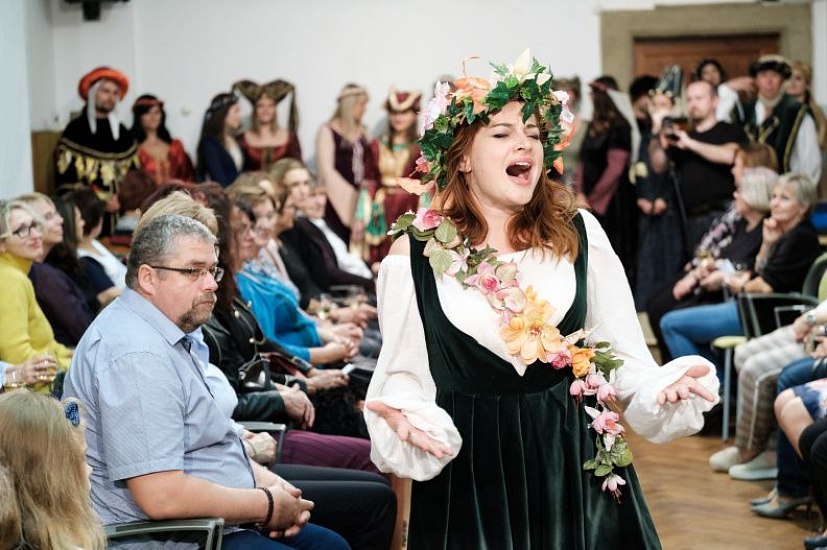 20191107215102-d7547169-me