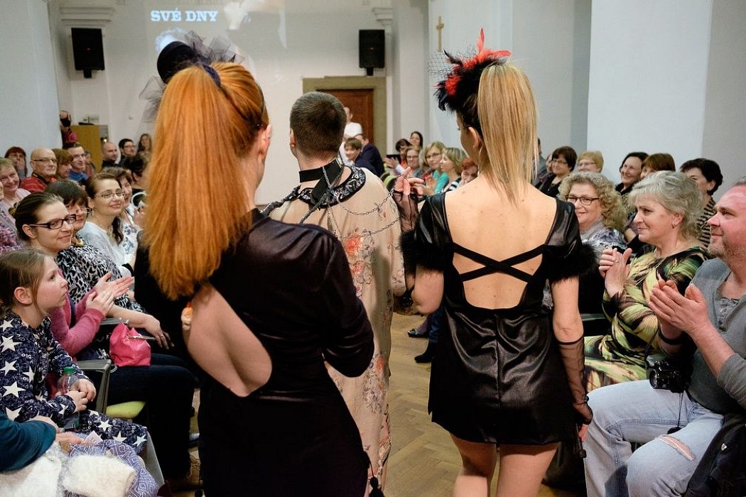 20170401173915-f1086bf9-la