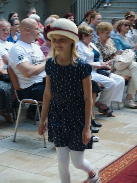 20170629215804-ca3be2c4-me