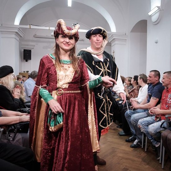 20191107215251-48d35cb9-me