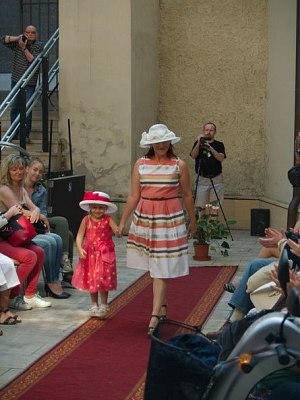 20170629215726-60c99522-me