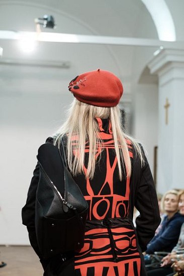 20191107215738-fc32f4d6-me