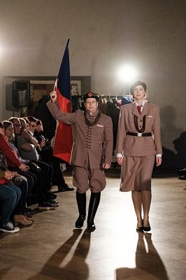 20181104192724-8bce2043-me