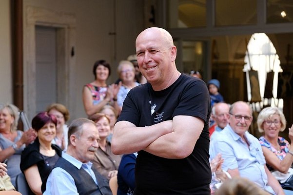 20170629215546-15f0ca45-me