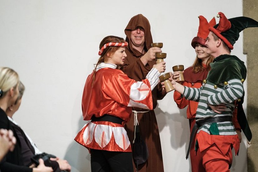 20191107214743-aaee6c74-me