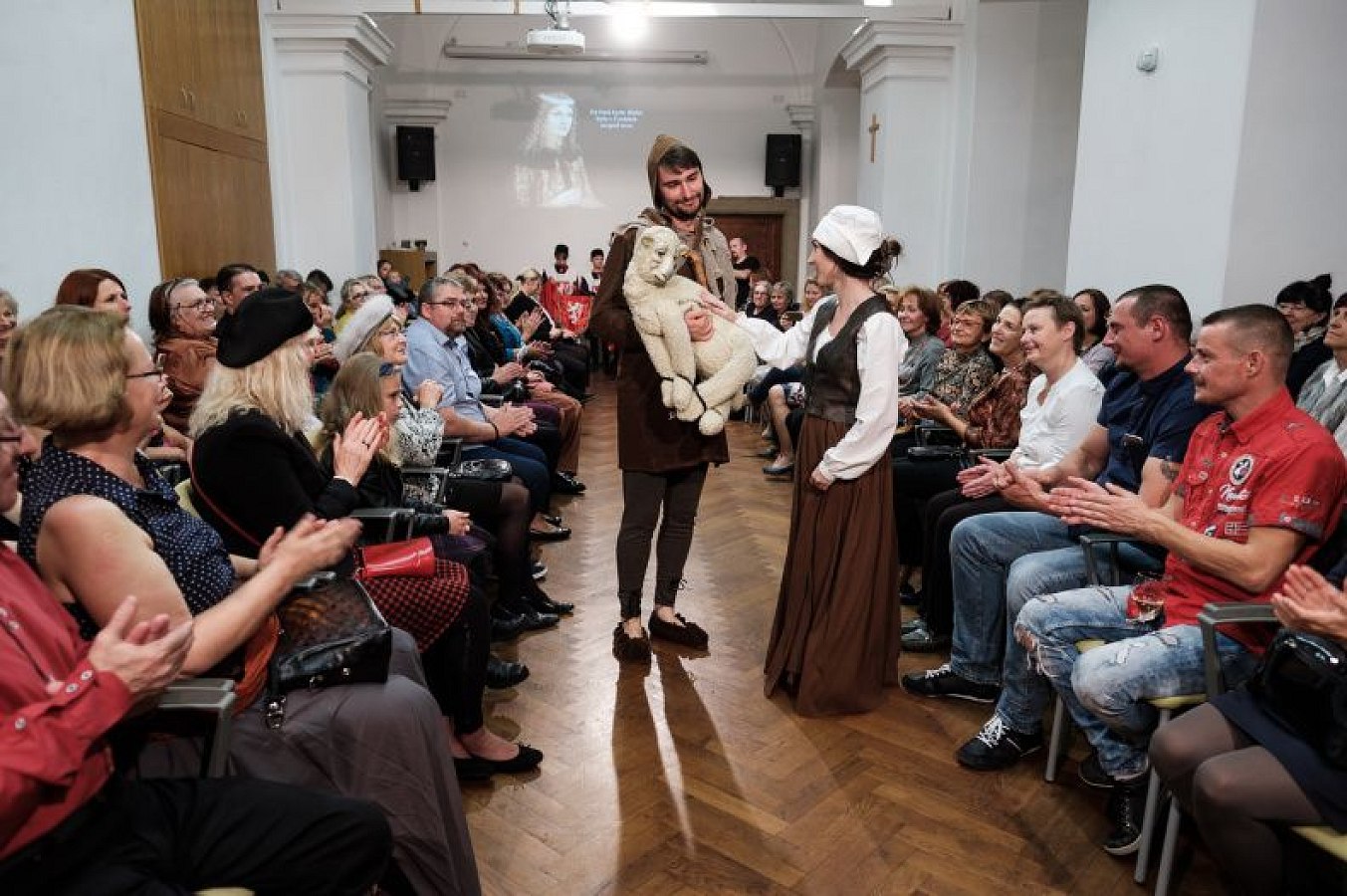 20191107214205-1f599a16-me