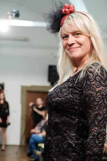 20191107222700-ad1aab06-me