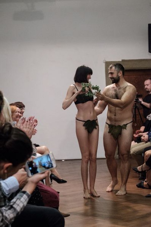 20181104163145-6cec4180-me