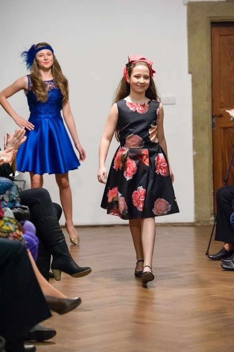 20170401174302-dd7e617b-me