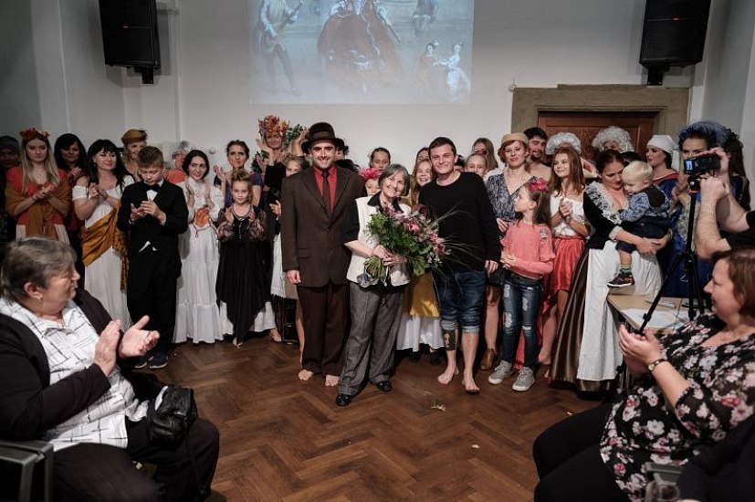 20191107224536-4c9079f4-me