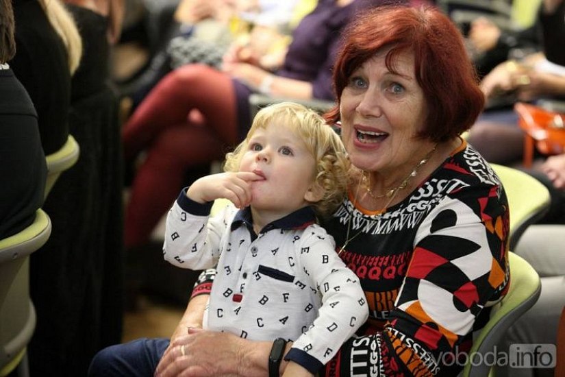 20191107230000-9ed593c5-me