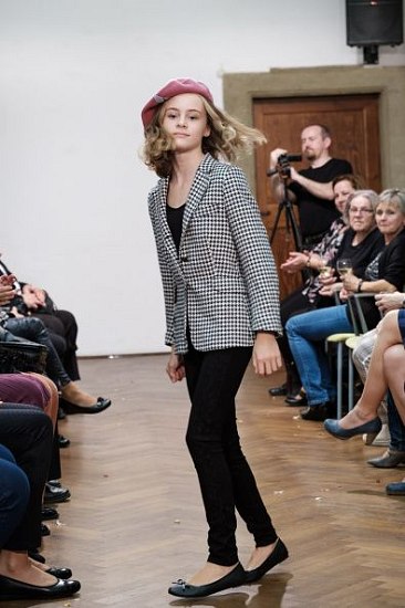 20191107220413-e72d9171-me