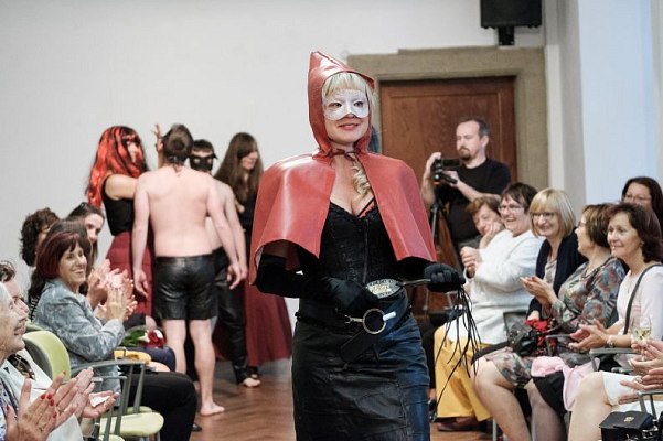 20181104183040-19878cf9-me