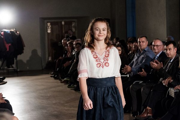 20181104193856-c48676b2-me