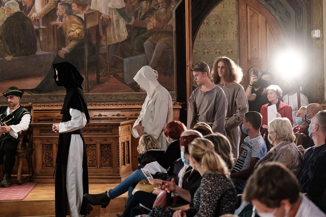 20201007130502-4bc2b84d-la