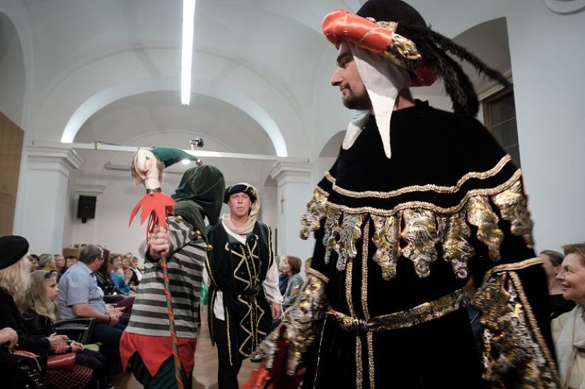 20191107214908-b4a80e44-me