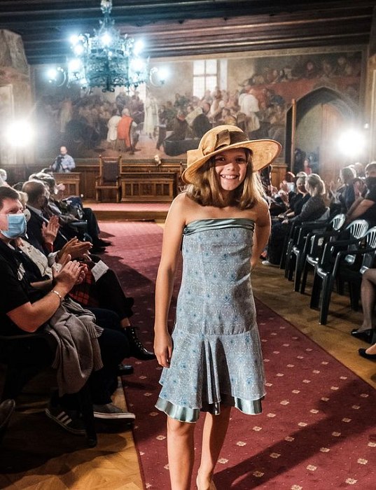 20201007132211-8786b5e3-la