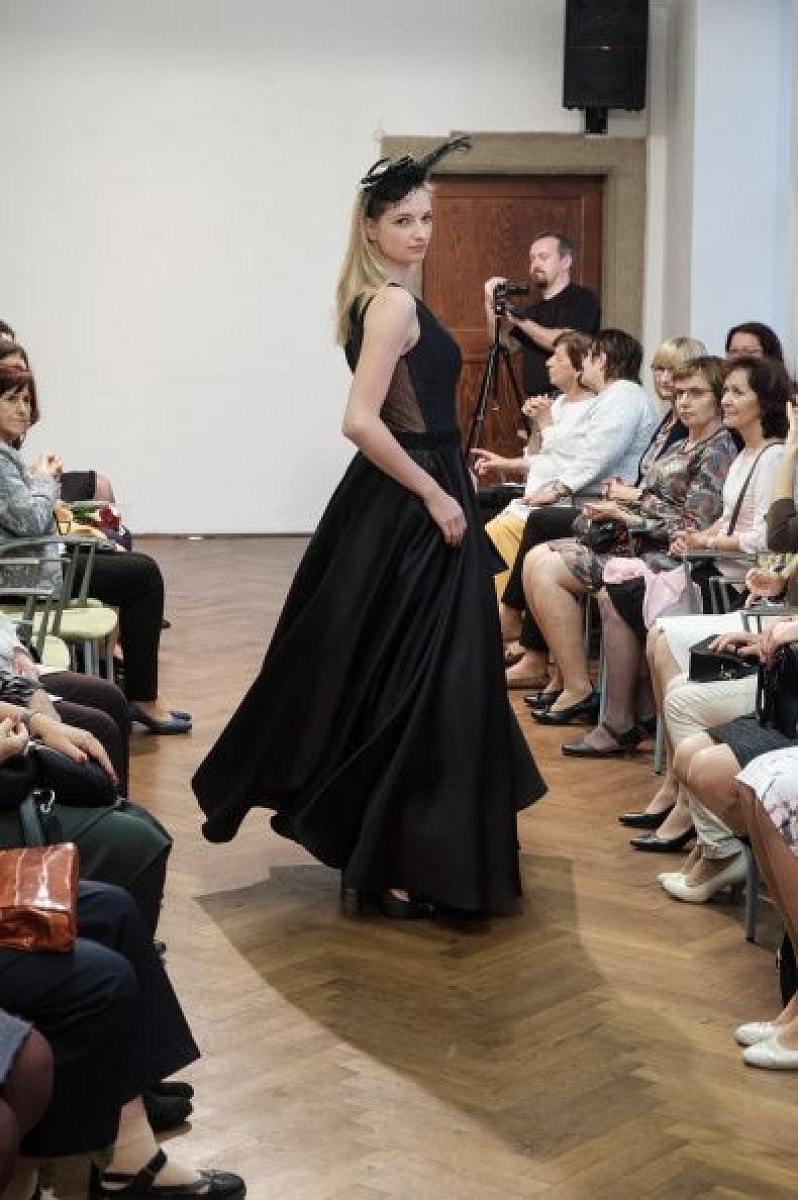 20181104183415-051757b8-me