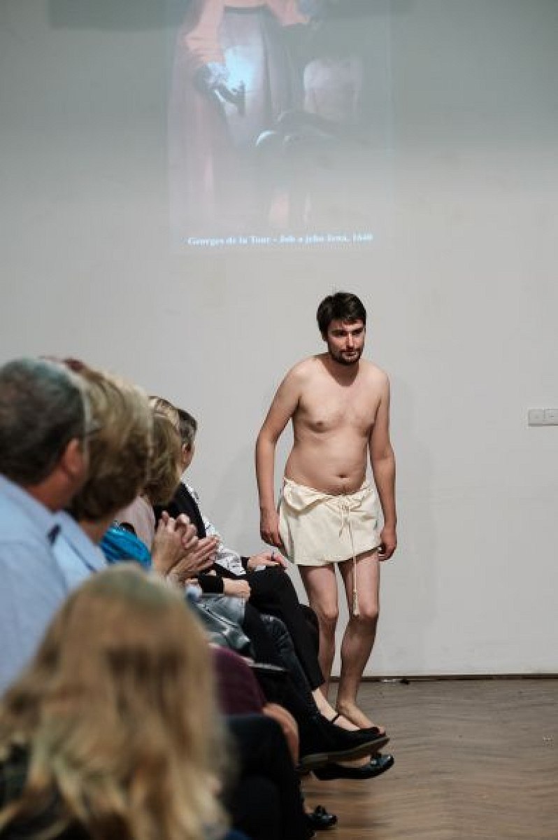 20191107223457-f3b90bfb-me