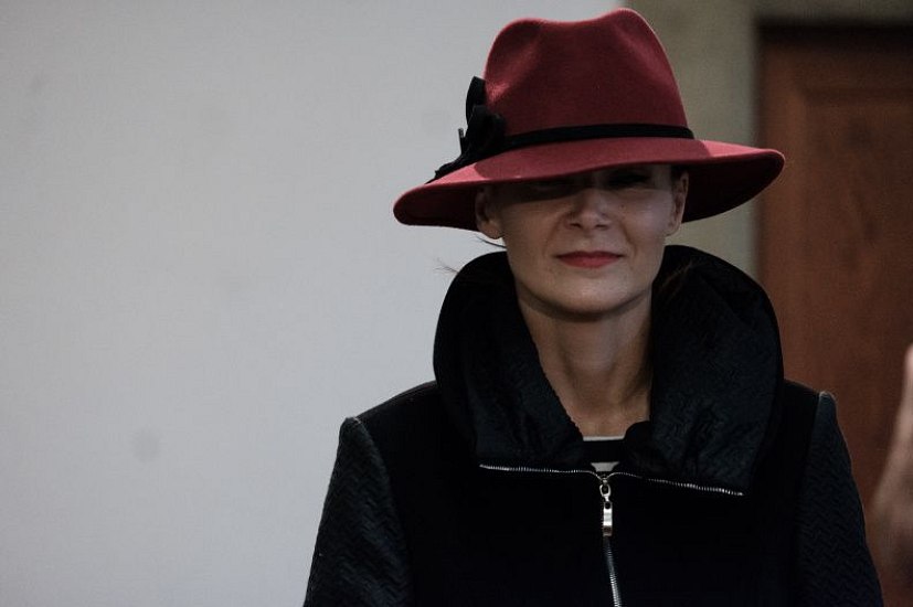 20181104180647-3203a8c4-me