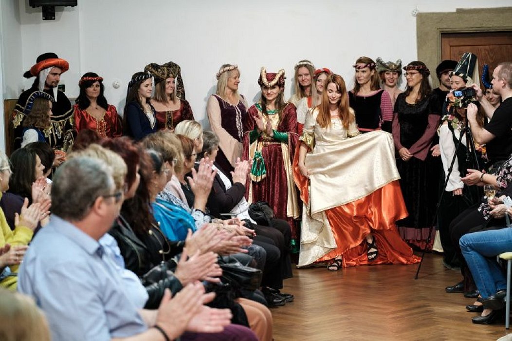 20191107215114-ed41e5ab-me