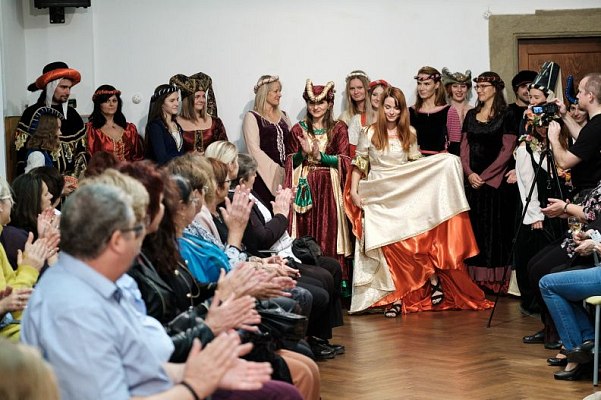 20191107215114-ed41e5ab-me