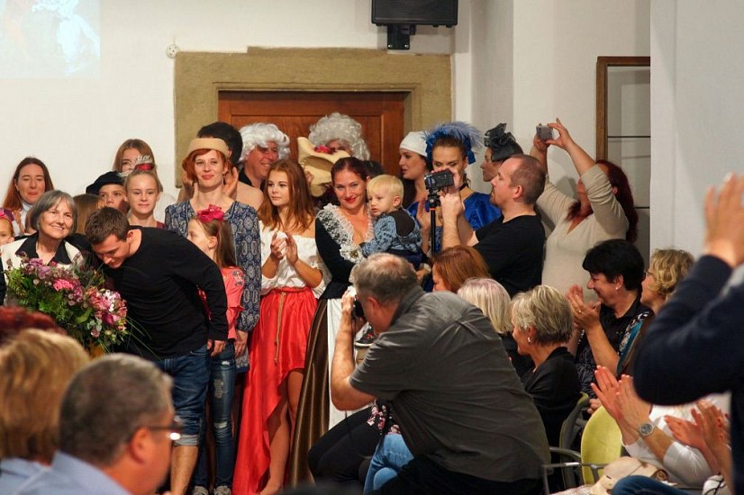 20191107230649-8c084fd6-la