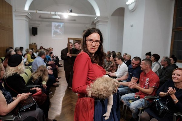 20191107223358-e5f8d395-me